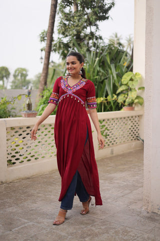 Maroon 14 Kg Rayon Kutchi Gamthi Embroidered Kurti ClothsVilla