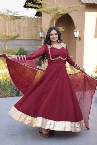 Maroon Crunchy Gown with Rich Mirror Lace Work ClothsVilla