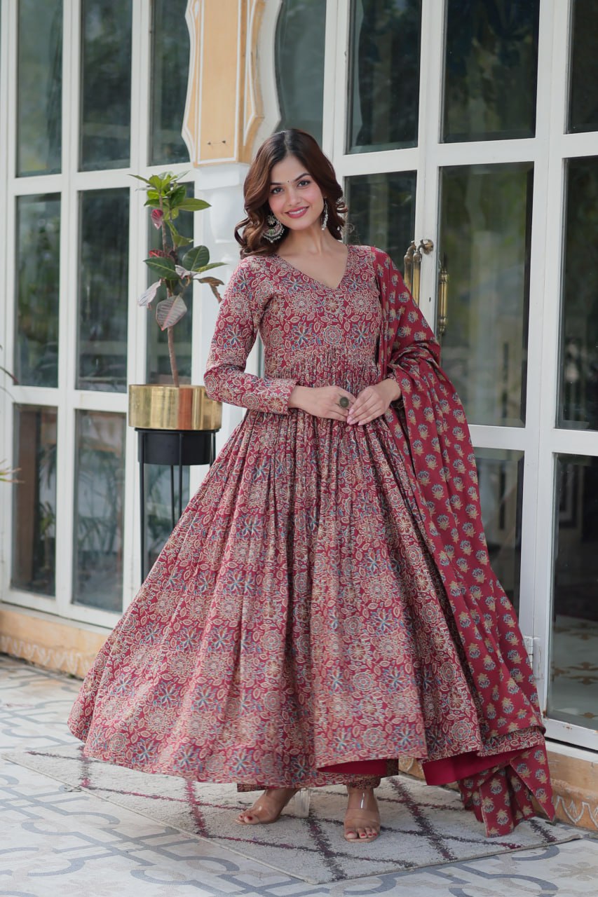 Maroon Printed Cotton Straight Suit Sets With Dupatta