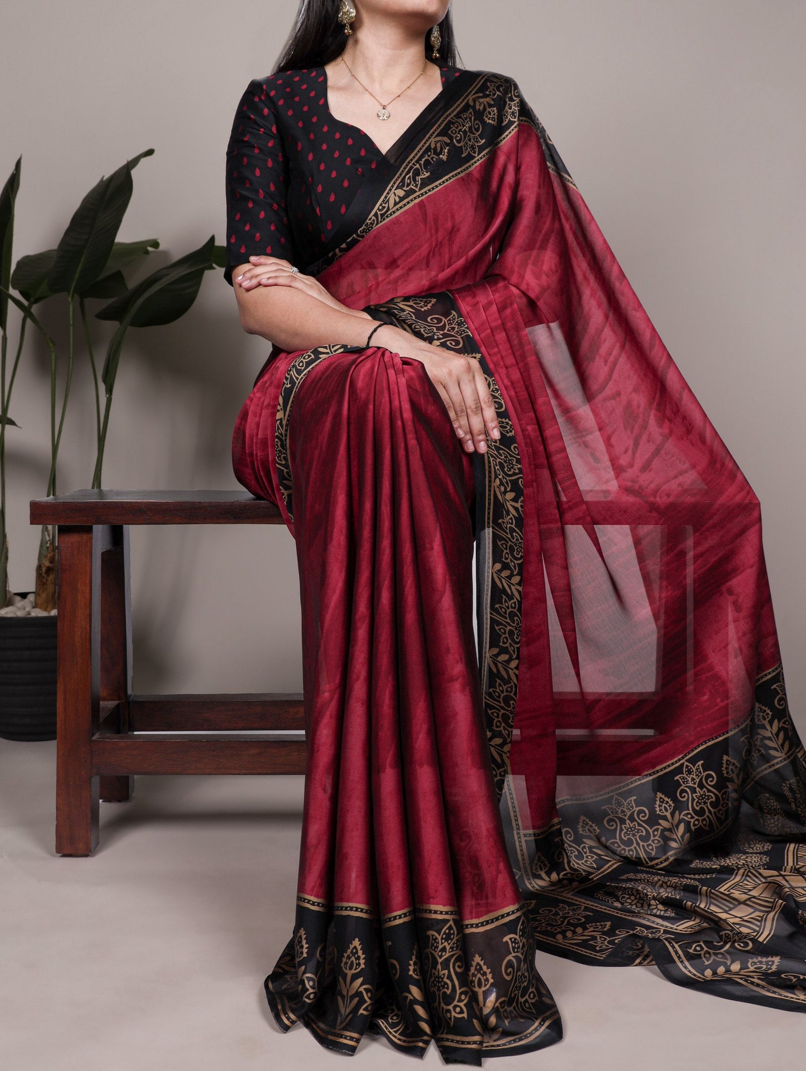 Maroon Elegant Rangoli Silk Printed Saree with Matching Unstitched Blouse – Lightweight & Stylish Daily/Festive Wear ClothsVilla