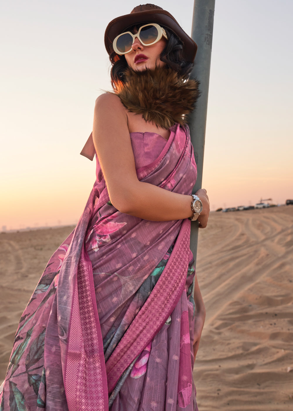 Mauve Purple Elegant Blended Linen Silk Saree – Breathable & Stylish for All Seasons Clothsvilla