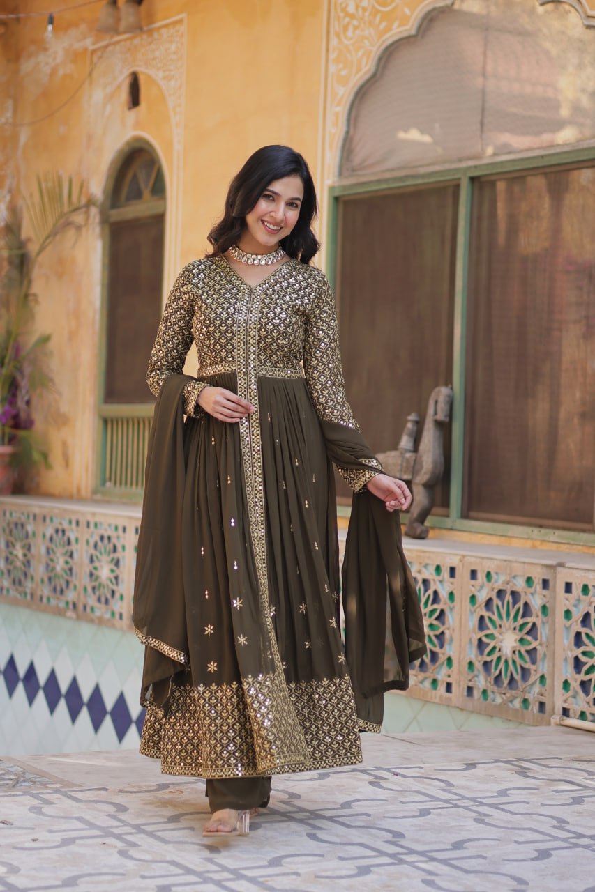 Mehendi Elegant Embroidered Faux Georgette Kurti Set with Pant & Dupatta – Luxe Ethnic Wear