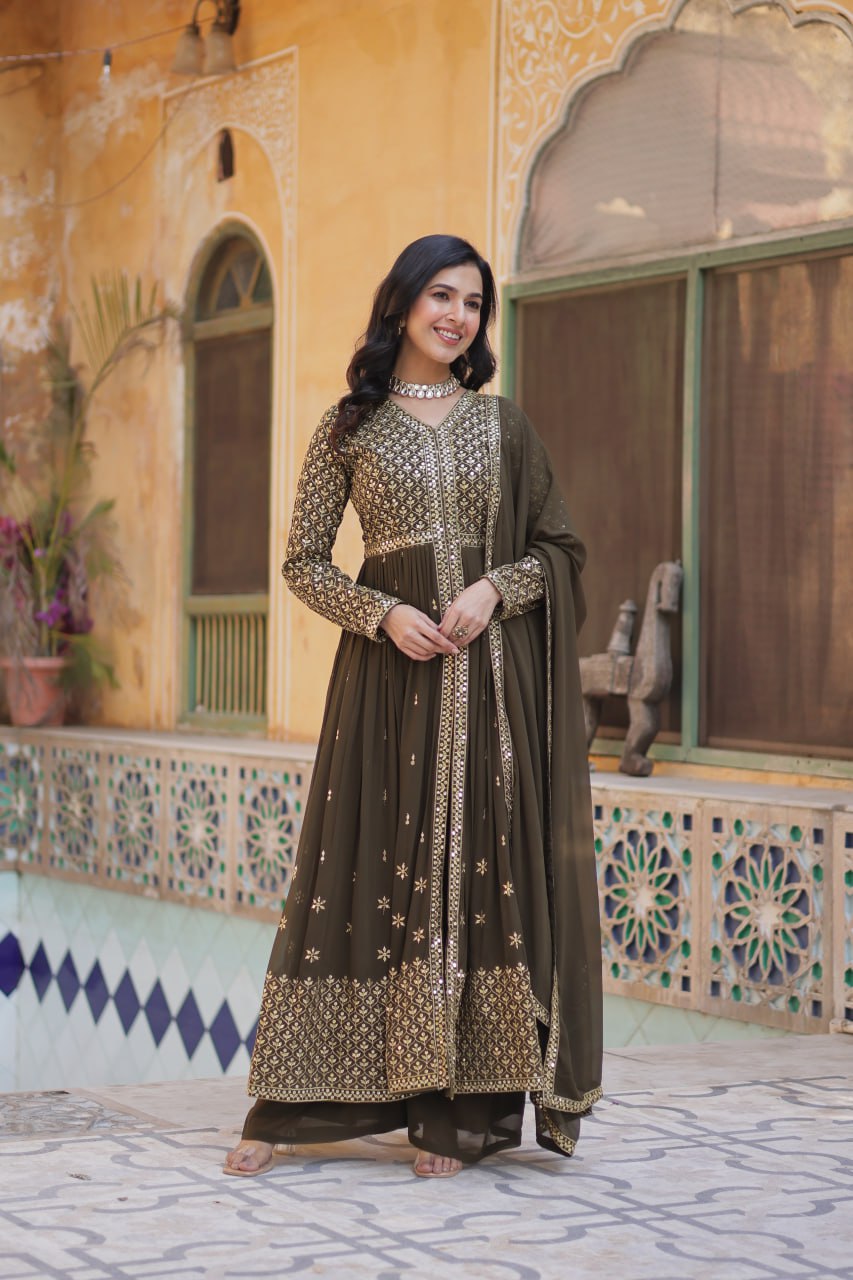 Mehendi Elegant Embroidered Faux Georgette Kurti Set with Pant & Dupatta – Luxe Ethnic Wear