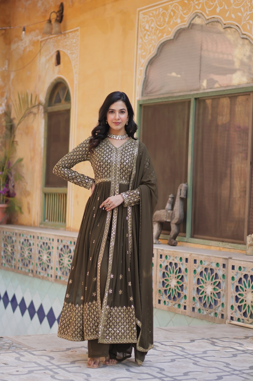 Mehendi Elegant Embroidered Faux Georgette Kurti Set with Pant & Dupatta – Luxe Ethnic Wear