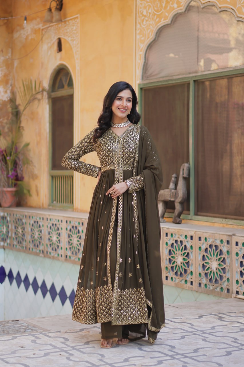Mehendi Elegant Embroidered Faux Georgette Kurti Set with Pant & Dupatta – Luxe Ethnic Wear