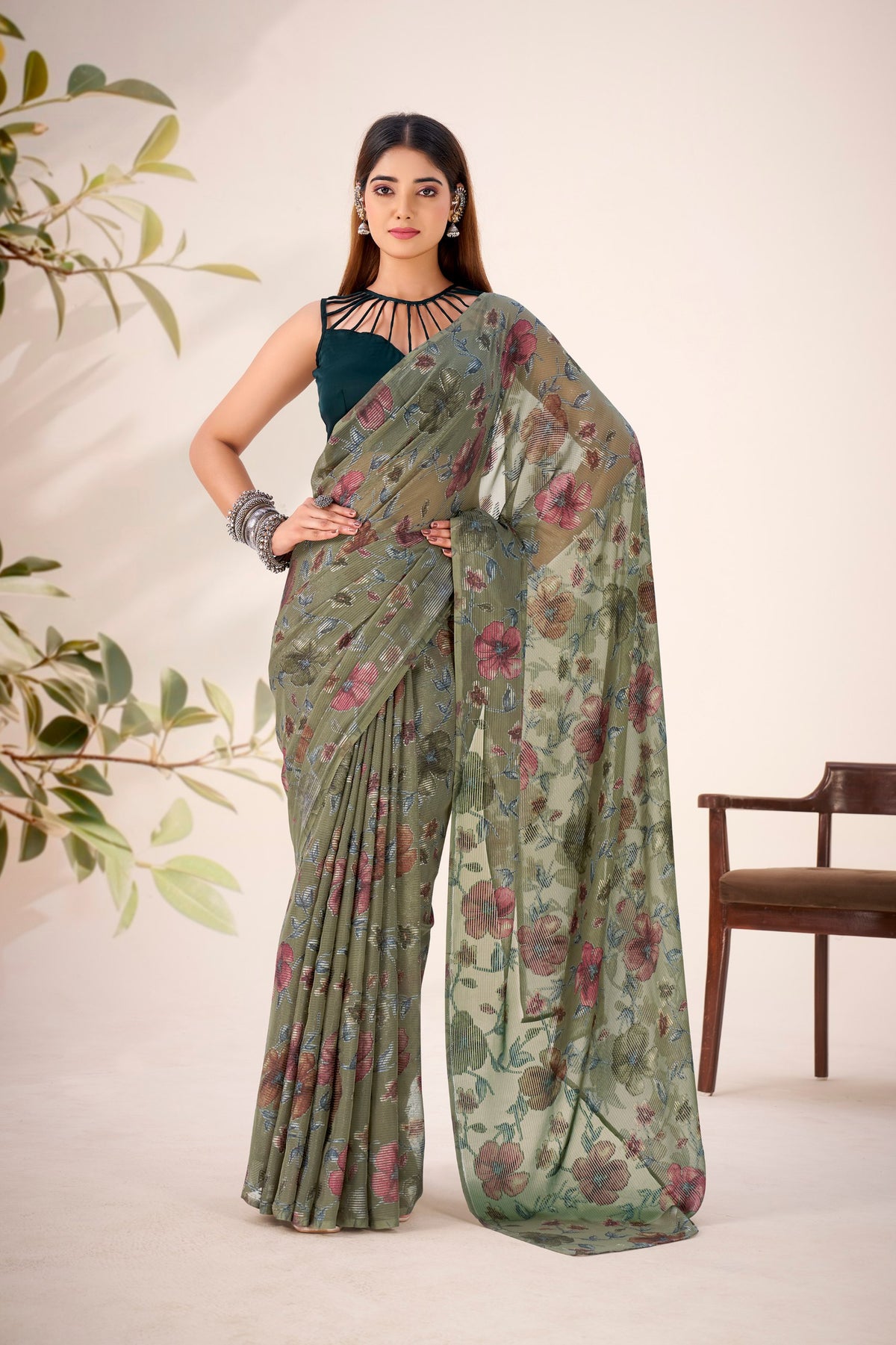 Mehendi Elegant Lurex Brasso Saree with Floral Viscose Brasso Work & Silk Blouse Piece Main image