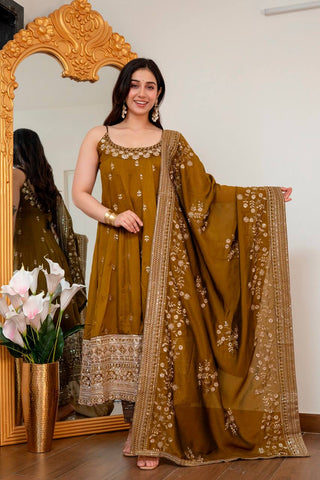 Mehendi Glamorous Silk Gown Set ClothsVilla