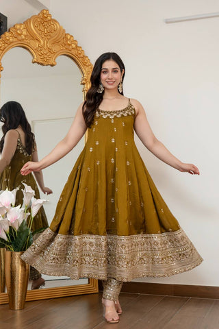 Mehendi Glamorous Silk Gown Set ClothsVilla