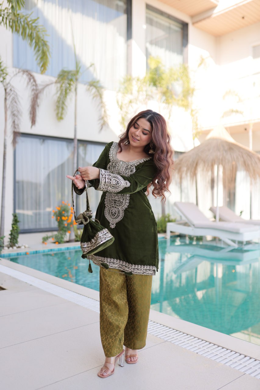 Mehendi Velvet Top Pant Set & Matching Batwa