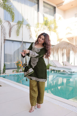 Mehendi Velvet Top Pant Set & Matching Batwa