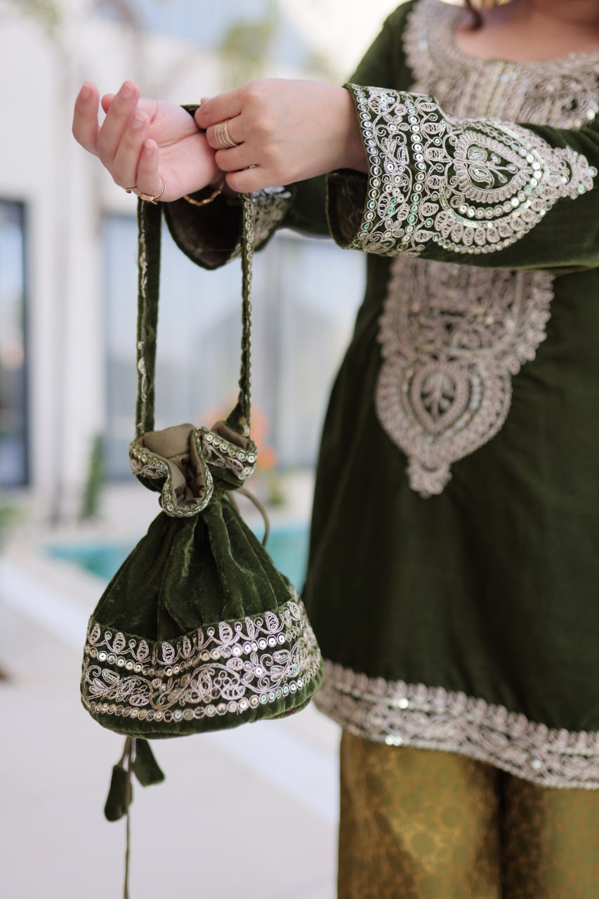 Mehendi Velvet Top Pant Set & Matching Batwa
