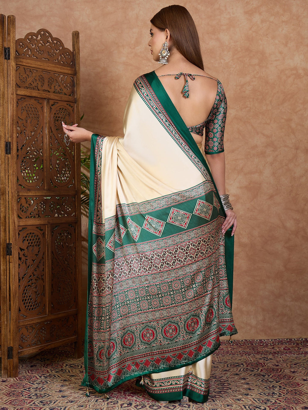 Miranvi Contemporary Semi Modal Saree for Special Occasions ClothsVilla