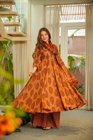 Muslin Digital Print Anarkali Kurti Pant Dupatta Collection Clothsvilla