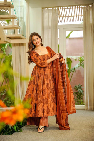 Muslin Digital Print Anarkali Kurti Pant Dupatta Collection Clothsvilla