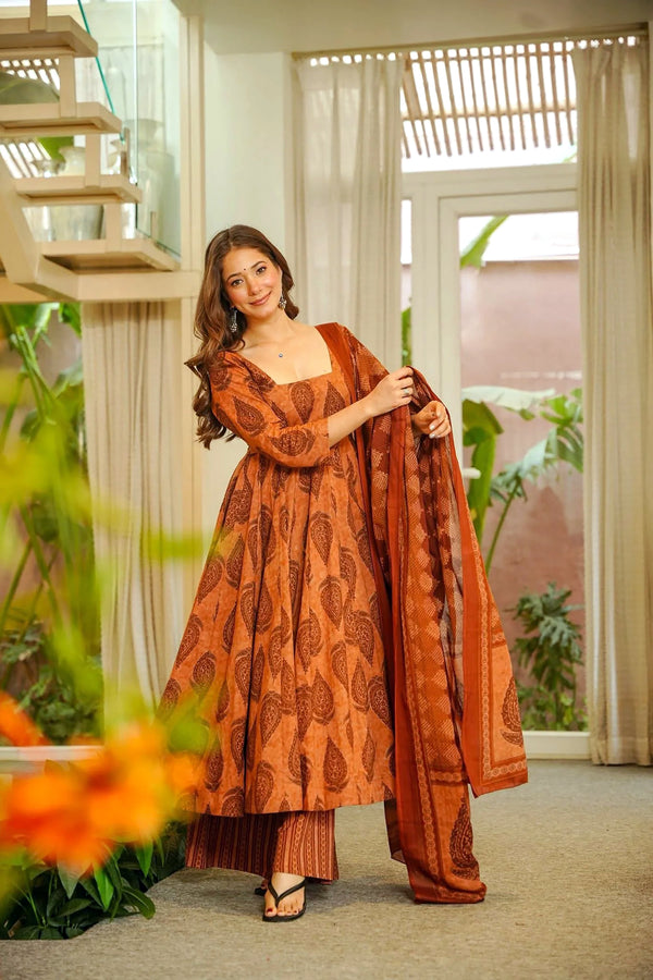 Muslin Digital Print Anarkali Kurti Pant Dupatta Collection Clothsvilla