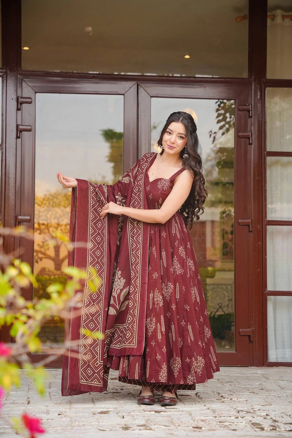 Muslin Digital Print Anarkali Kurti Pant Dupatta Collection Clothsvilla