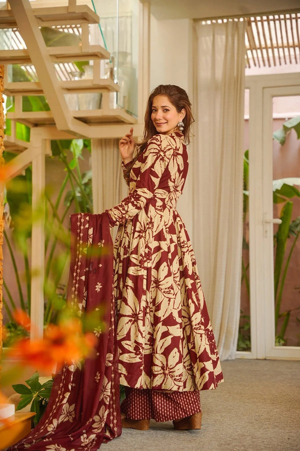Muslin Digital Print Anarkali Kurti Pant Dupatta Collection Clothsvilla