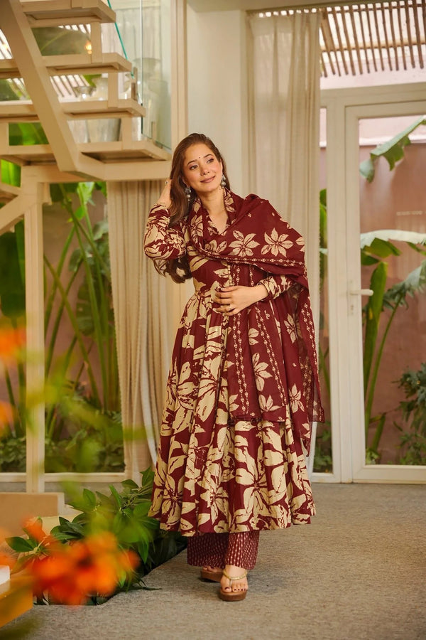 Muslin Digital Print Anarkali Kurti Pant Dupatta Collection Clothsvilla