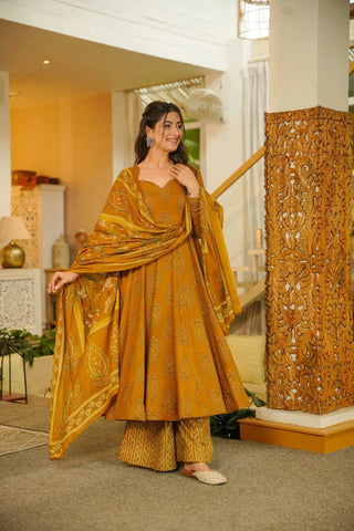 Muslin Digital Print Anarkali Kurti Pant Dupatta Collection Clothsvilla