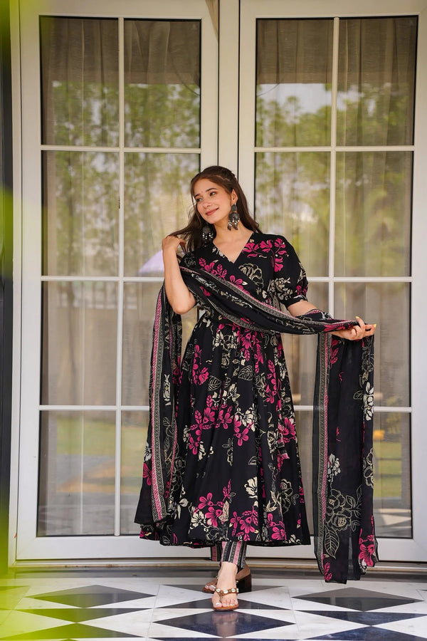 Muslin Digital Print Anarkali Kurti Pant Dupatta Set Clothsvilla