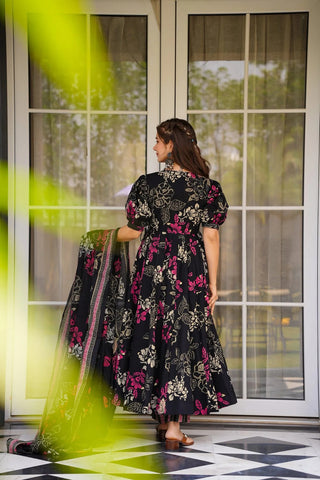Muslin Digital Print Anarkali Kurti Pant Dupatta Set Clothsvilla