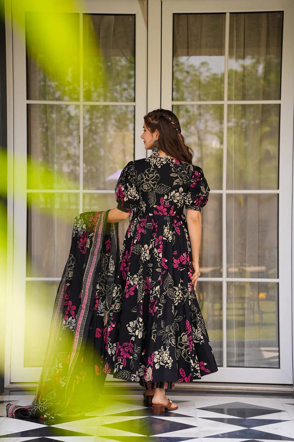 Muslin Digital Print Anarkali Kurti Pant Dupatta Set Clothsvilla