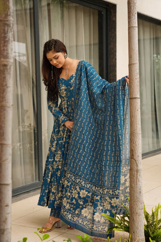 Muslin Digital Print Anarkali Kurti Pant Dupatta Set Clothsvilla