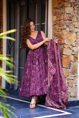 Muslin Digital Print Anarkali Kurti Pant Dupatta Set Clothsvilla