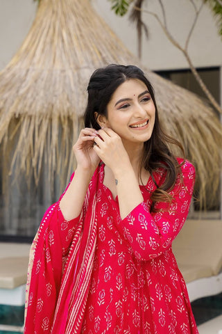 Muslin Digital Print Anarkali Kurti Pant Dupatta Set Clothsvilla