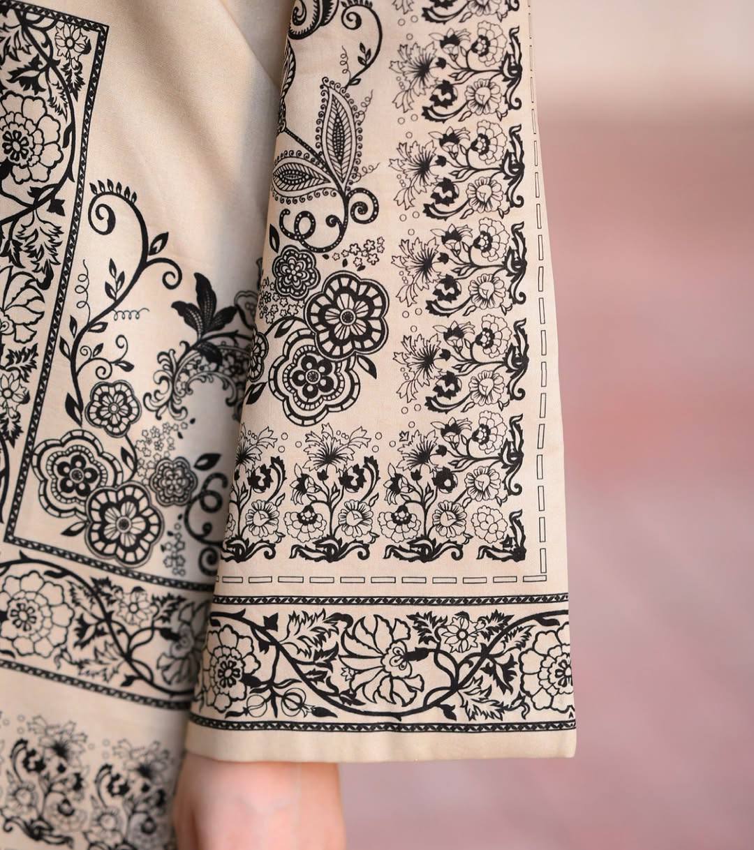 Off White Digital Printed Pure Natural Crepe Kurti with Palazzo Set – Fully Stitched ClothsVilla
