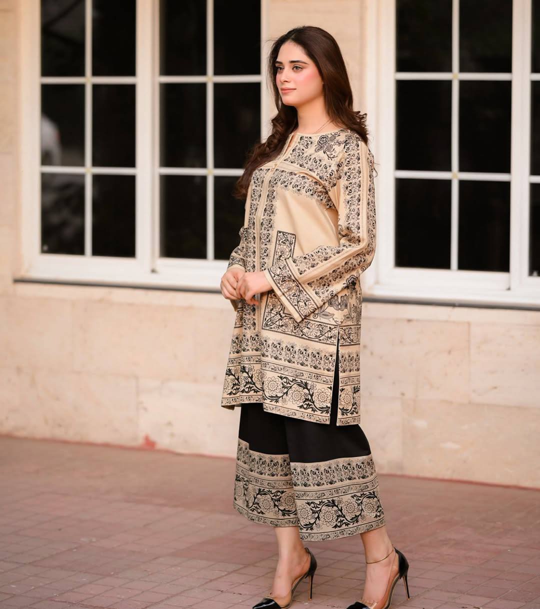 Off White Digital Printed Pure Natural Crepe Kurti with Palazzo Set – Fully Stitched ClothsVilla