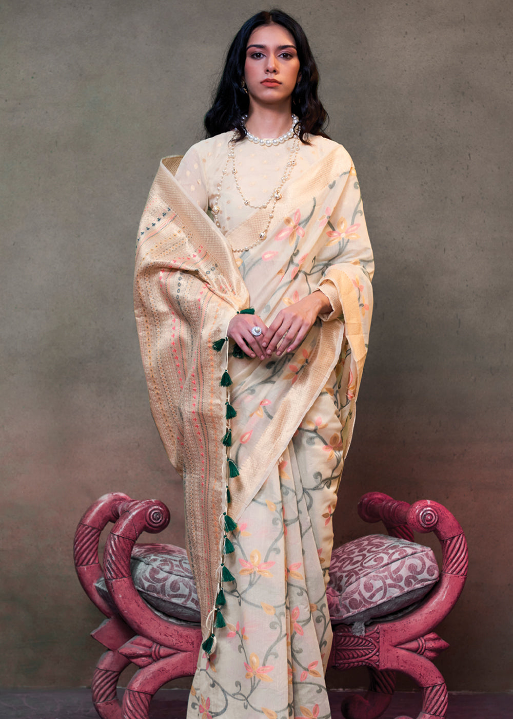 Off White Elegant Jamdani Modal Cotton Silk Saree – Timeless Weave with Intricate Motifs Secondary image