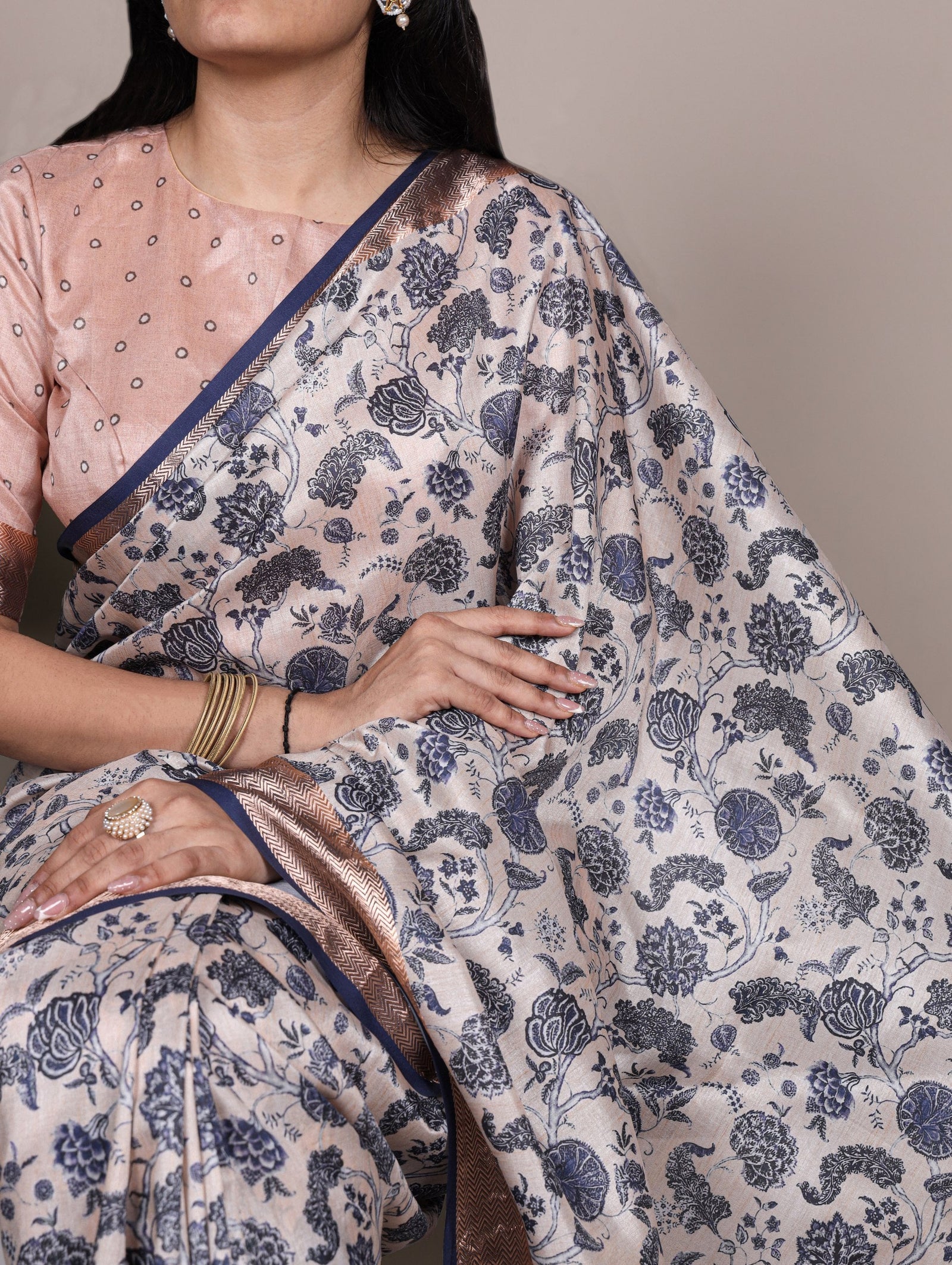 Off White Elegant Tasar Silk Printed Saree with Viscose Border & Matching Unstitched Blouse – Premium Traditional Party & Festive Wear ClothsVilla