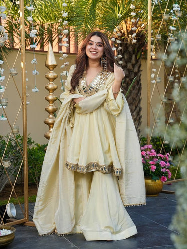 Sharara suit for engagement Clothsvilla | Designer Sarees, Lehengas & Ethnic Wear On Sharara suit for engagement Clothsvilla | Designer Sarees, Lehengas & Ethnic Wear On