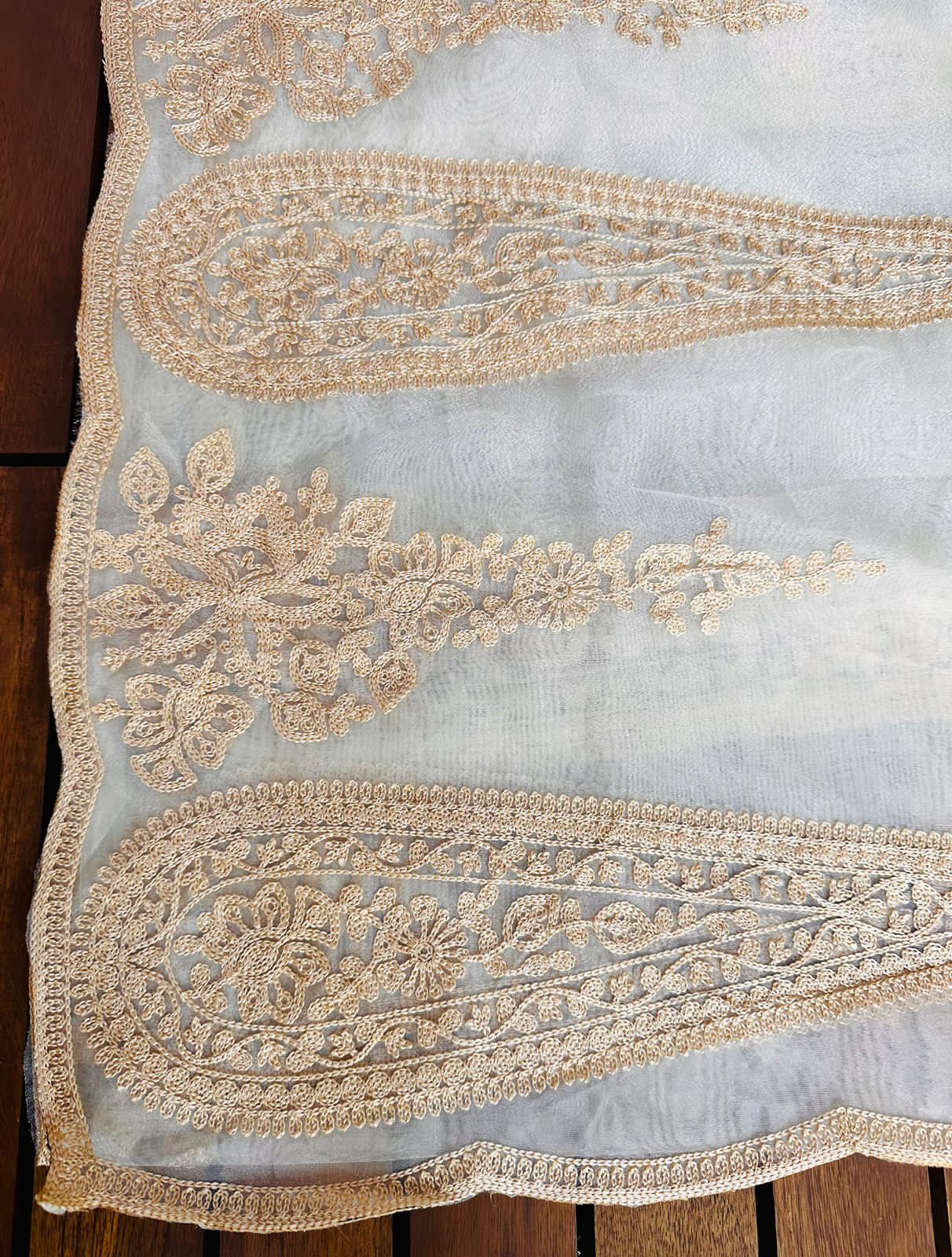 Off White Semi-Pure Organza Saree with Exquisite Lucknowi Work & Matching Blouse ClothsVilla