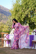 Load image into Gallery viewer, Onion Refined Beauty Weightless Marble Printed Saree with Pearl Lace Border Clothsvilla