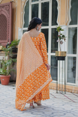 Orange Pure Elegance – Cotton 3-Piece Set ClothsVilla