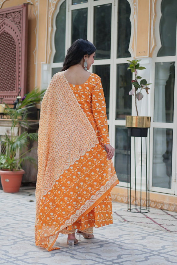 Orange Pure Elegance – Cotton 3-Piece Set ClothsVilla