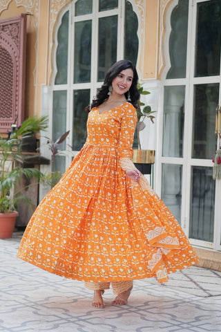 Orange Pure Elegance – Cotton 3-Piece Set ClothsVilla