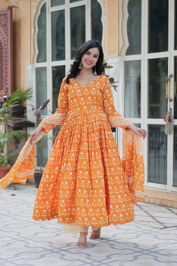 Orange Pure Elegance – Cotton 3-Piece Set ClothsVilla