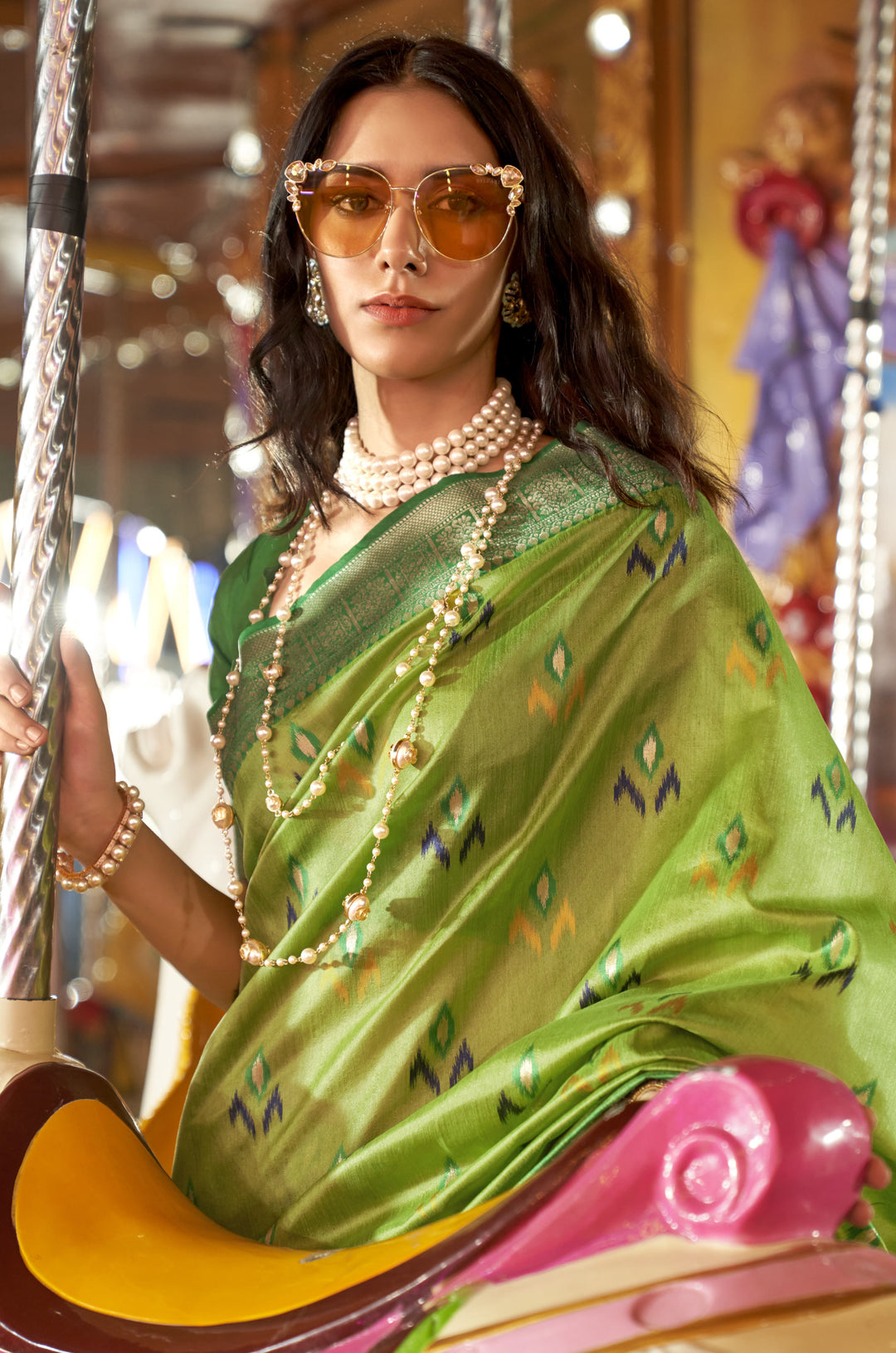 Parrot Elegant Handloom Banarasi Silk Blend Saree with Woven Work & Blouse Piece ClothsVilla