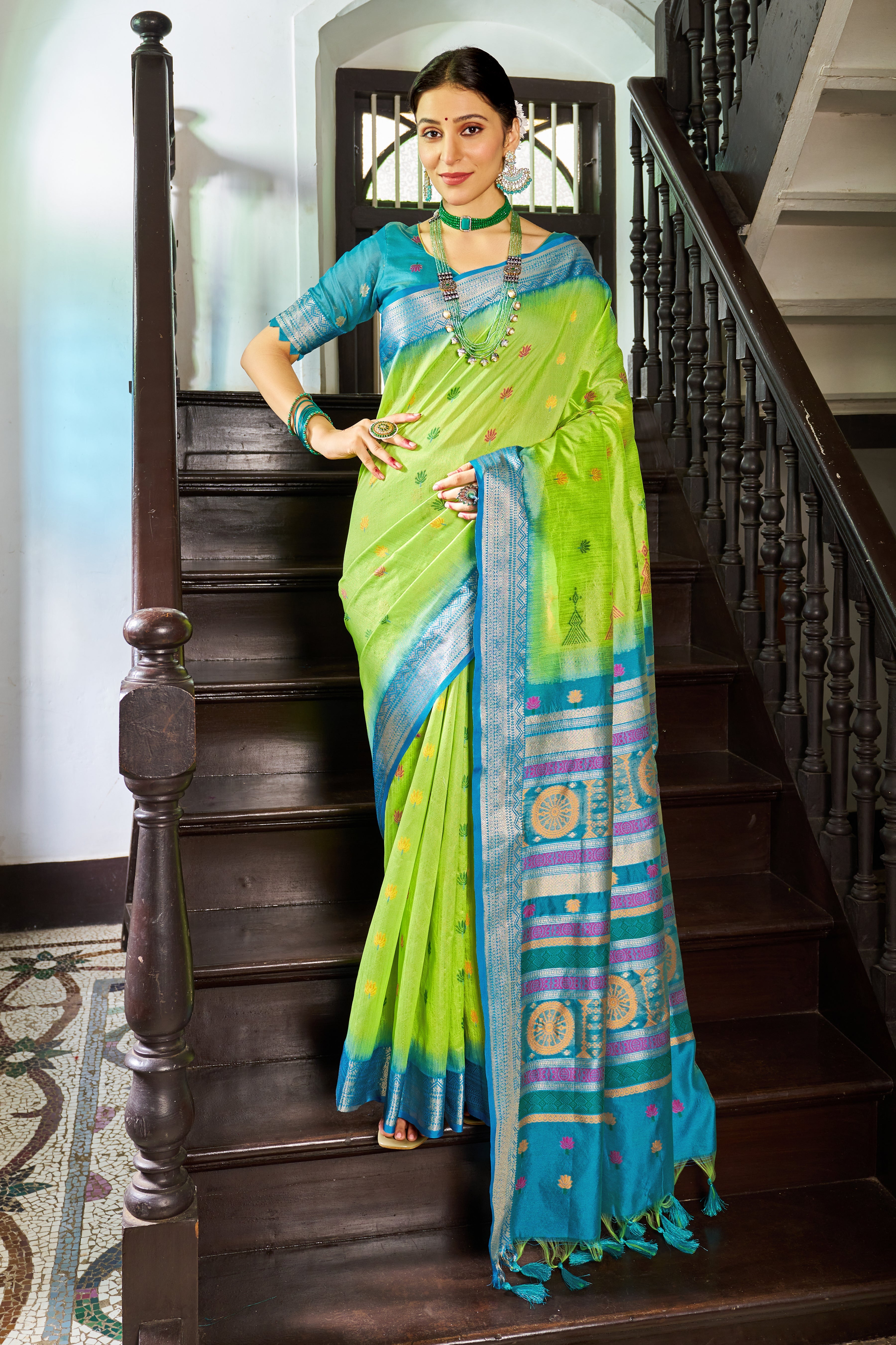 Parrot Elegant Slub Lilan Saree – Luxurious Semi Tussar Silk ClothsVilla Main image