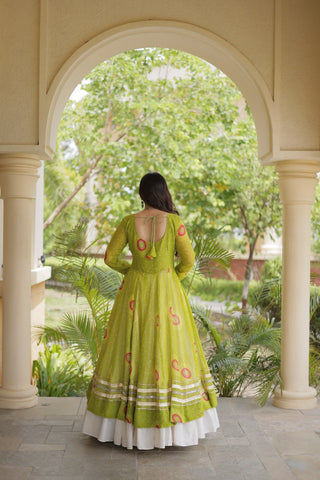 Parrot Green Bandhani Kurti With Lehenga ClothsVilla