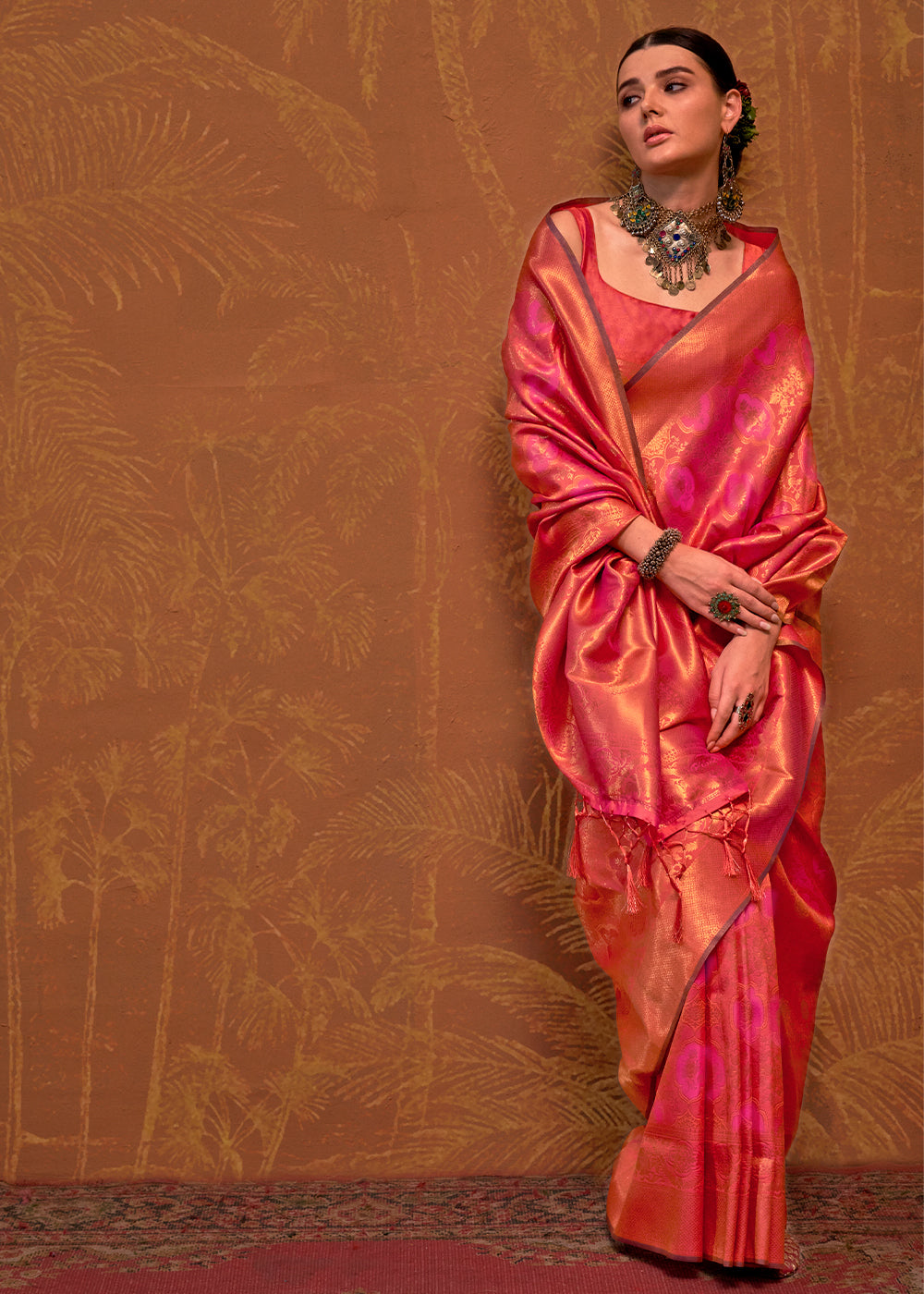 Peach Elegant Blended Silk Banarasi Saree with Blouse Piece – Timeless Traditional Charm ClothsVilla