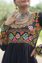 Load image into Gallery viewer, Designer Printed Black Kurti ClothsVilla