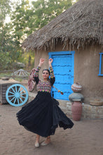 Load image into Gallery viewer, Black Elegant Faux Blooming Gown with Kutchi Gamthi Work Clothsvilla