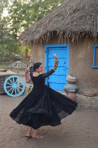 Black Elegant Faux Blooming Gown with Kutchi Gamthi Work Clothsvilla