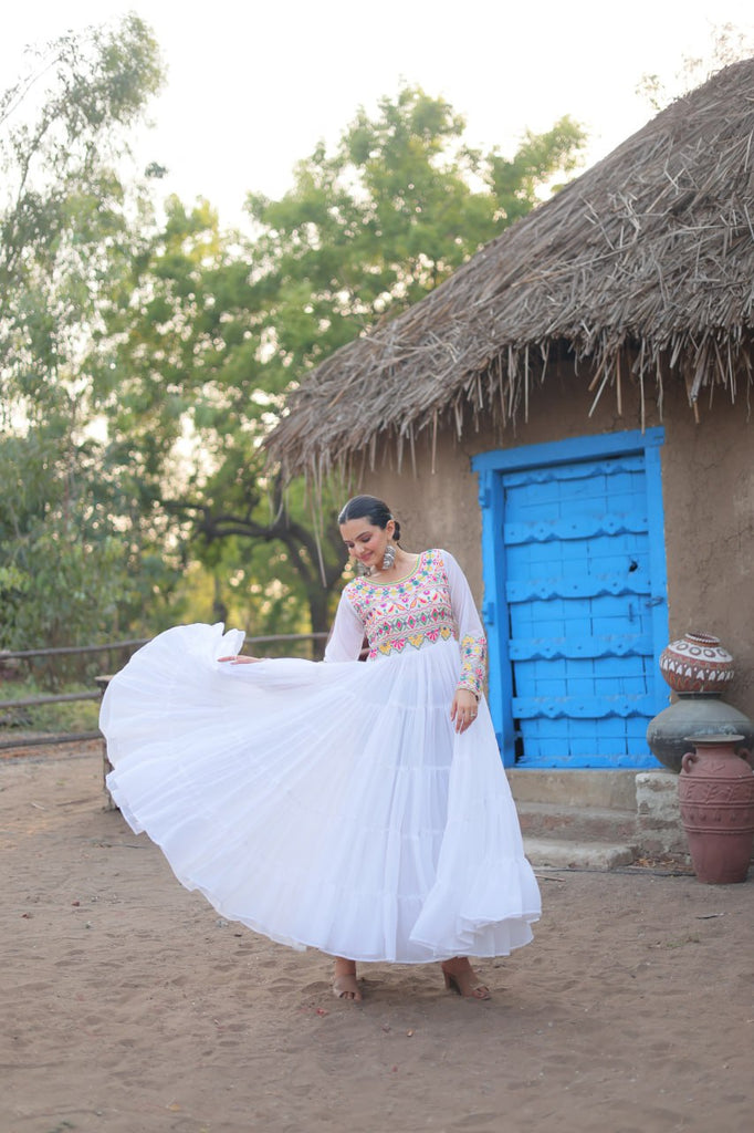 White Elegant Faux Blooming Gown with Kutchi Gamthi Work Clothsvilla