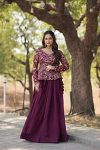 Load image into Gallery viewer, Wine Trendy Co-ord Set with Pure Viscose Dayble Flower Design and Sequins Embroidered Blouse Clothsvilla