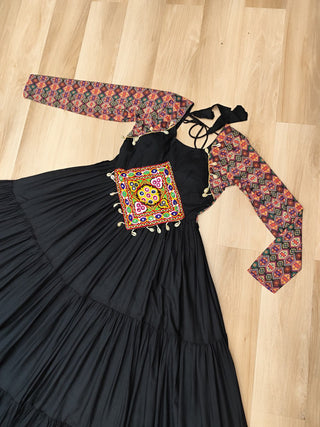 Black Navratri Special Gown with Kutchi Gamthi Embroidery – 3 Layer Frill & 12 Meter Flair ClothsVilla